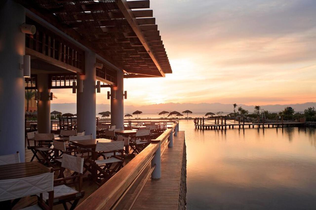 Strand Beach Resort Taba Exterior foto Sunset at the resort